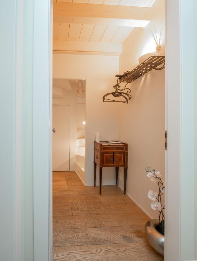 Stunning Top Floor Flat In The Heart Of Verona Exterior photo